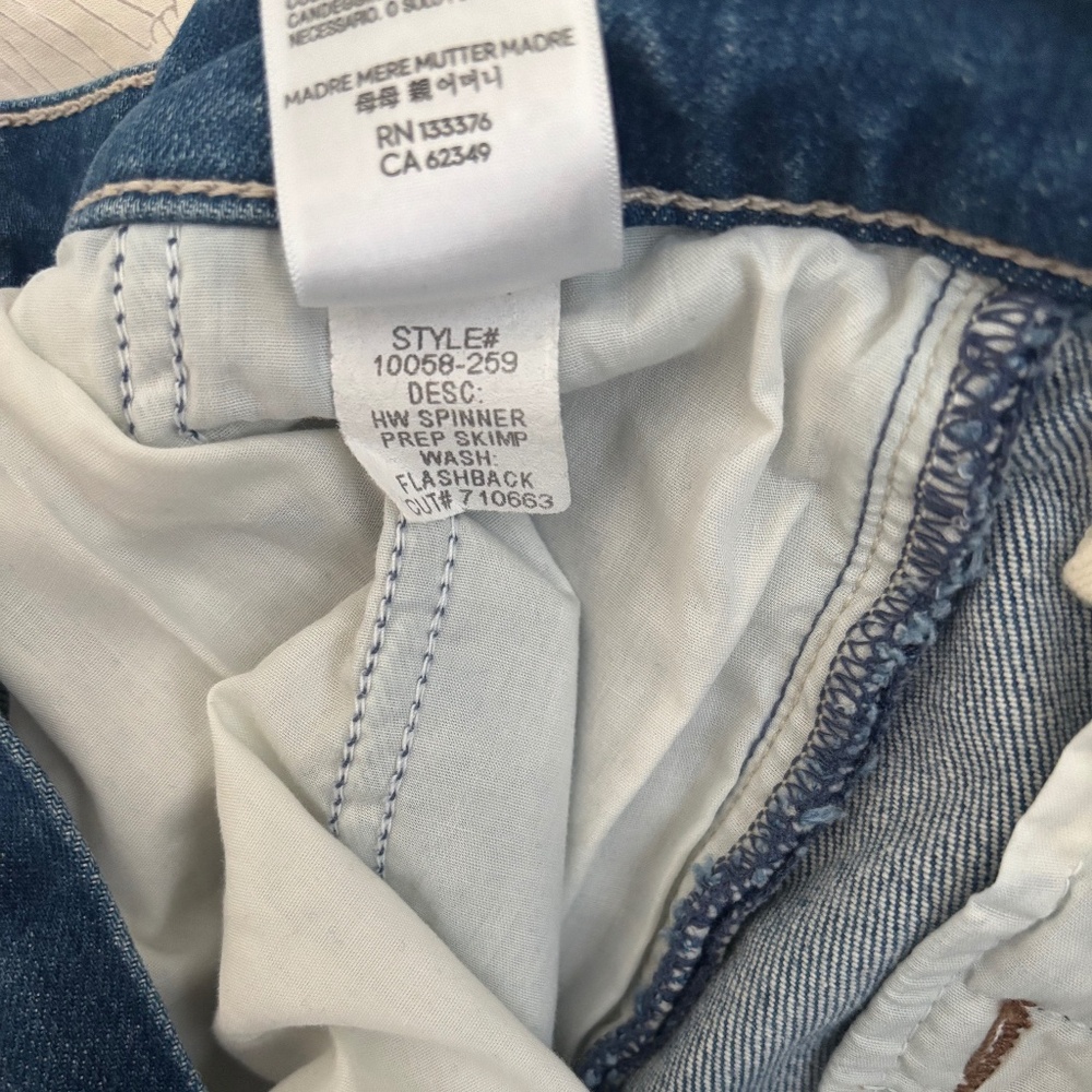 MOTHER High-Rise Wide-Leg Jeans in Washed Blue - Picture 12 of 12